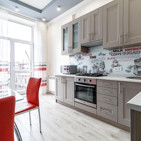 Inshiapartments On Liberty Avenue Львов Экстерьер фото