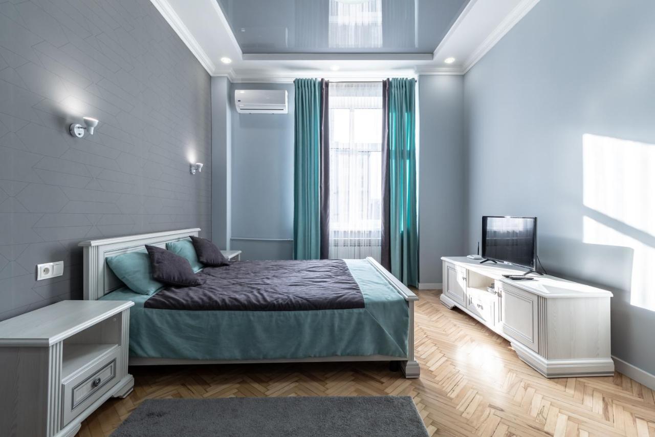 Inshiapartments On Liberty Avenue Львов Экстерьер фото