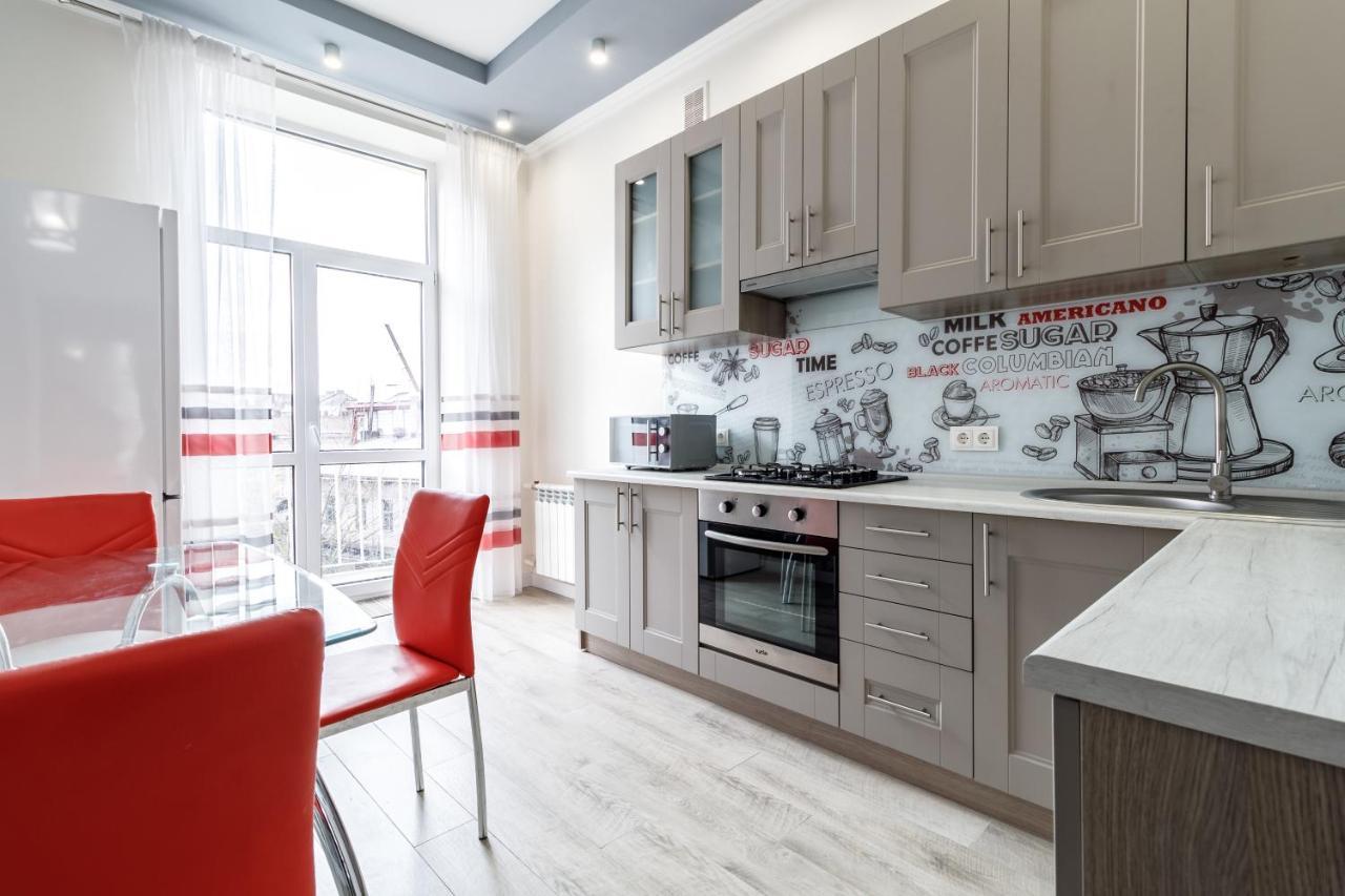 Inshiapartments On Liberty Avenue Львов Экстерьер фото